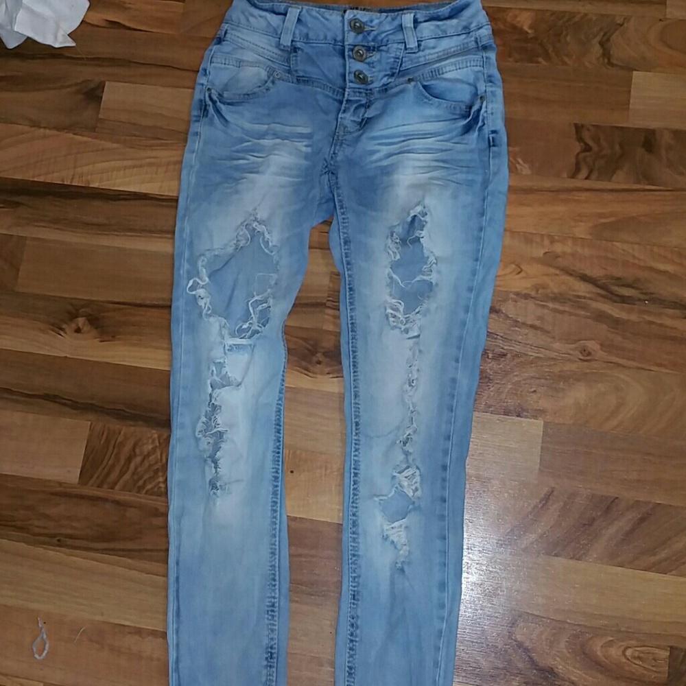 Ripped jeans